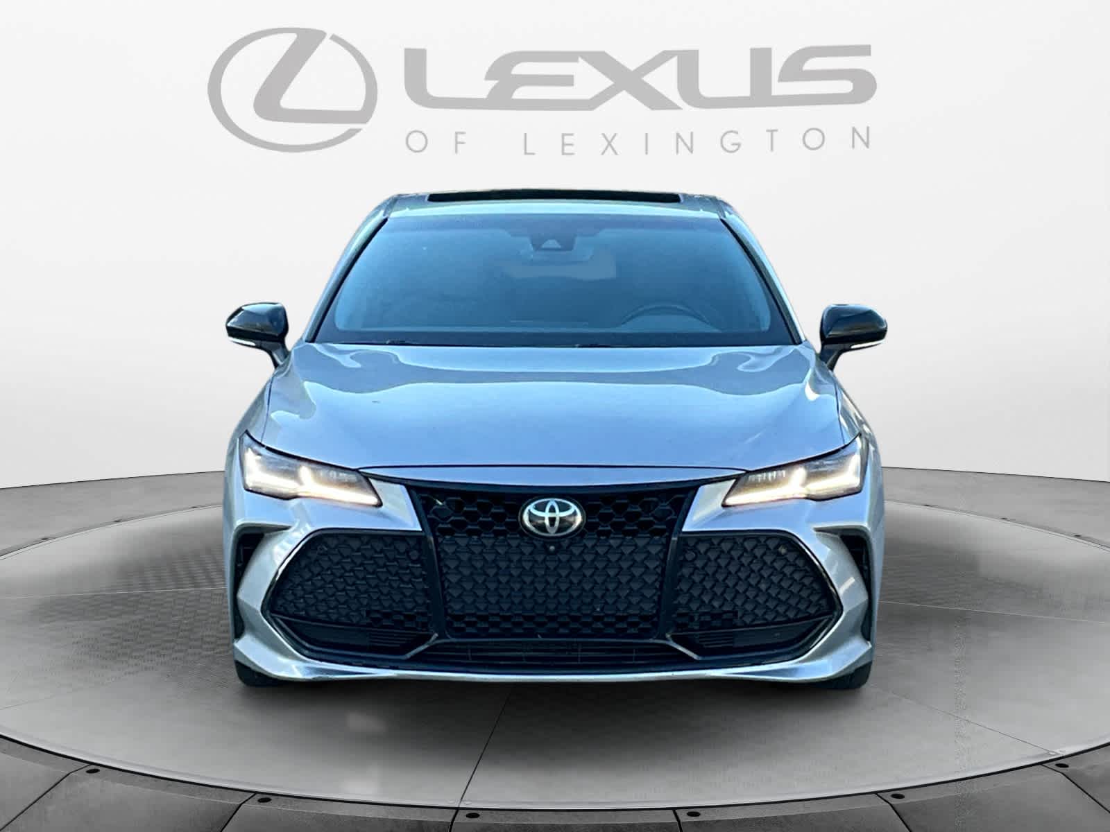 2019 Toyota Avalon XLE 8