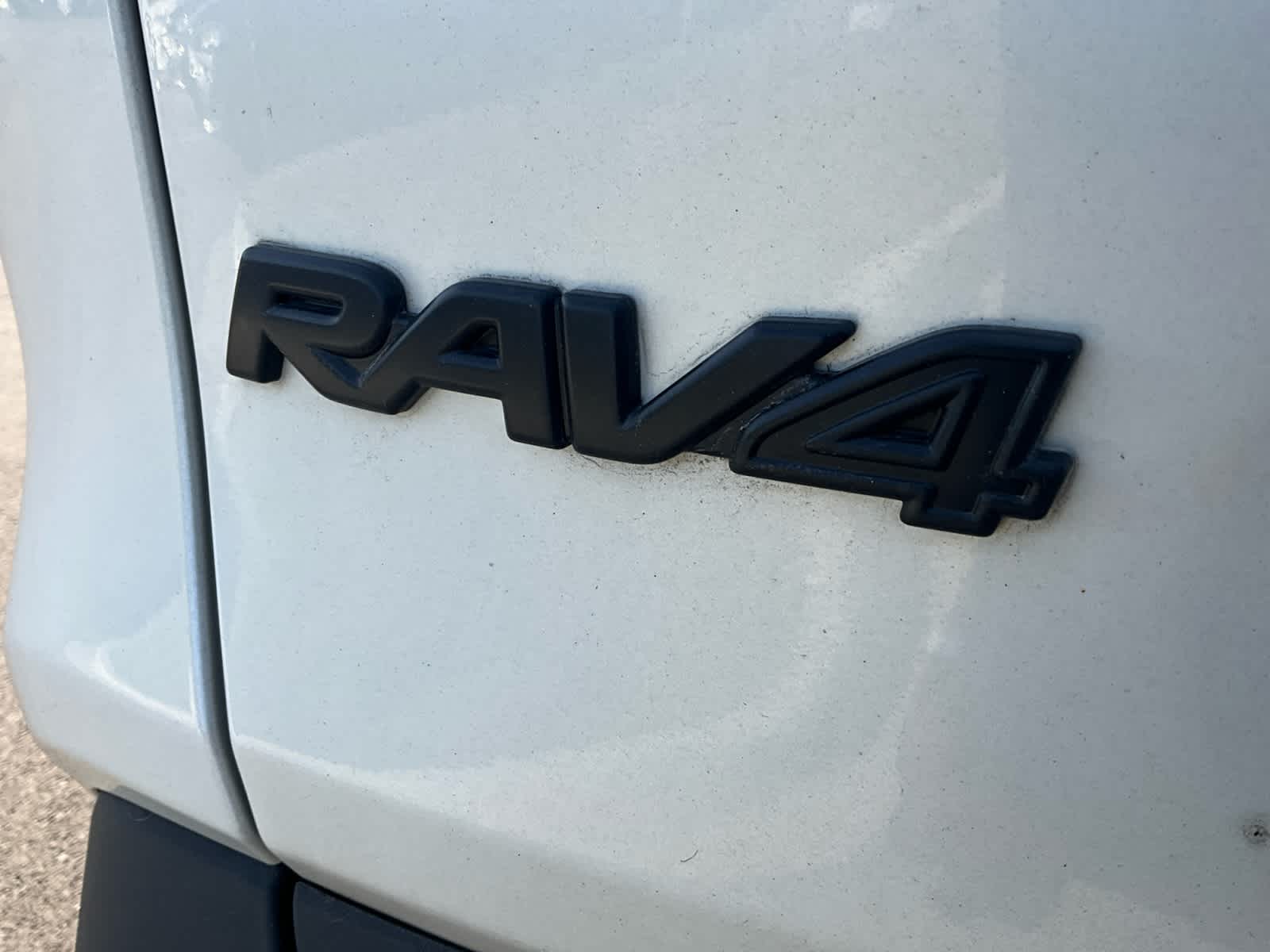 2021 Toyota RAV4 Hybrid XLE Premium 17