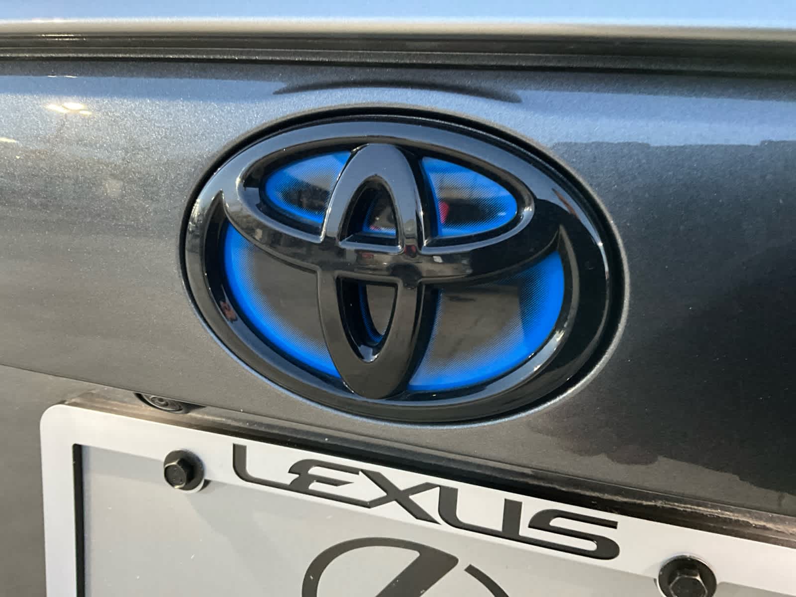 2023 Toyota RAV4 Hybrid XSE 16