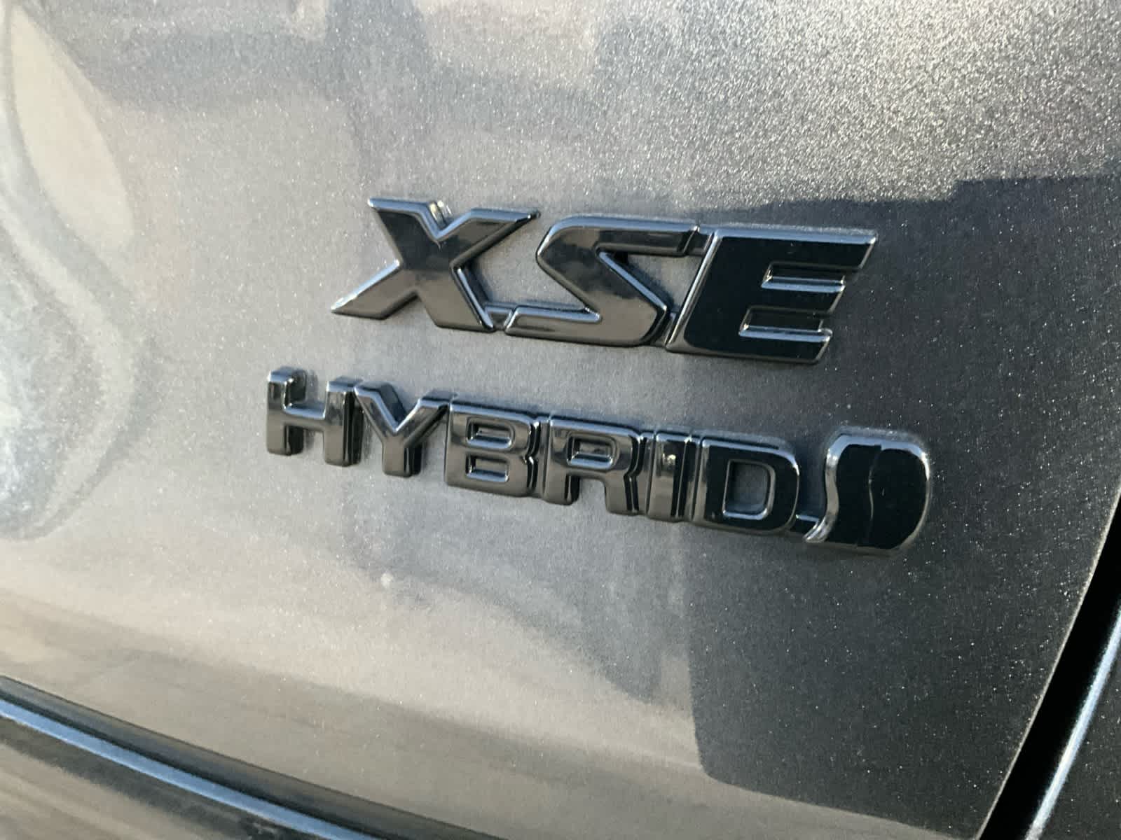 2023 Toyota RAV4 Hybrid XSE 18