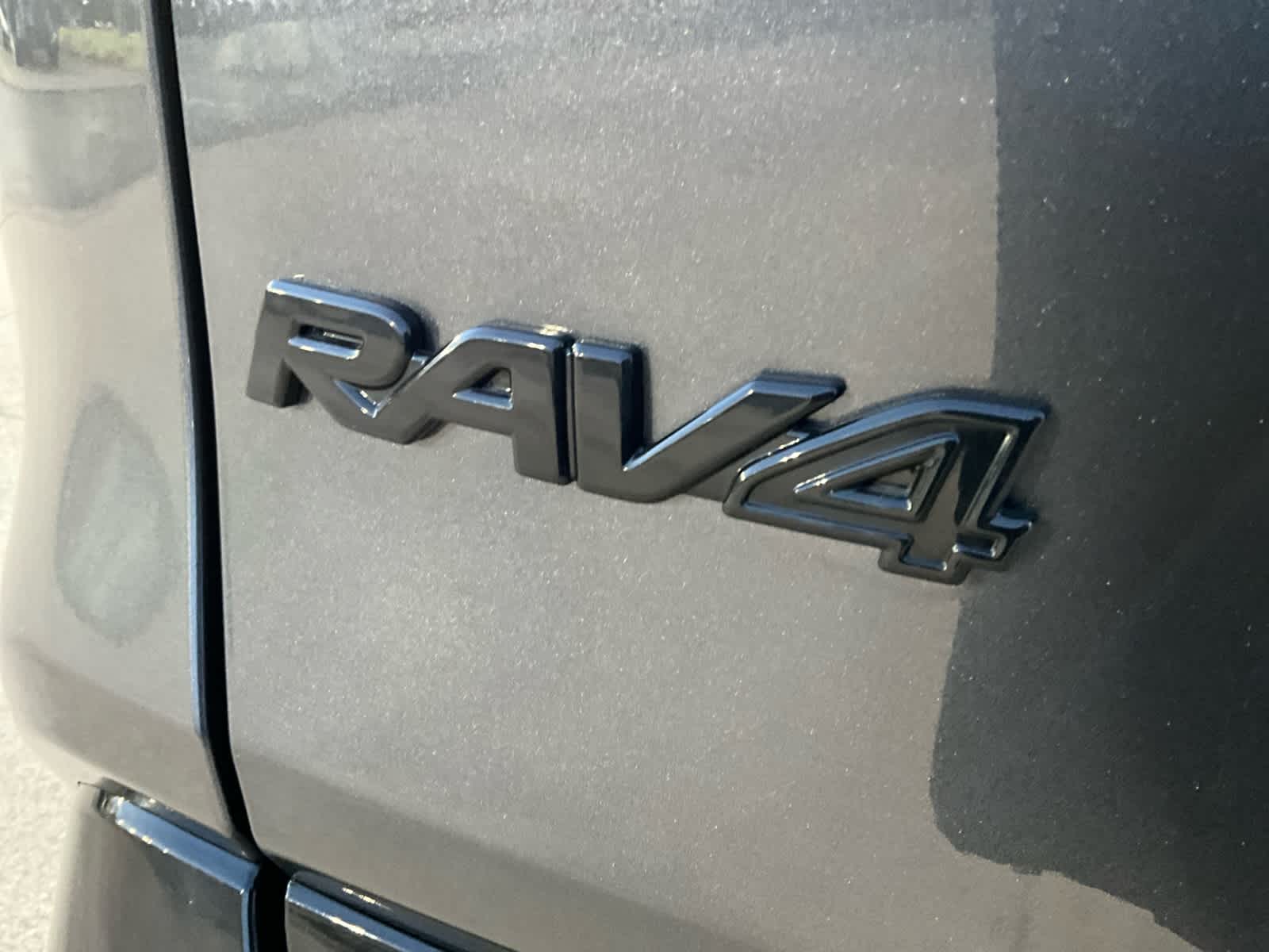 2023 Toyota RAV4 Hybrid XSE 17