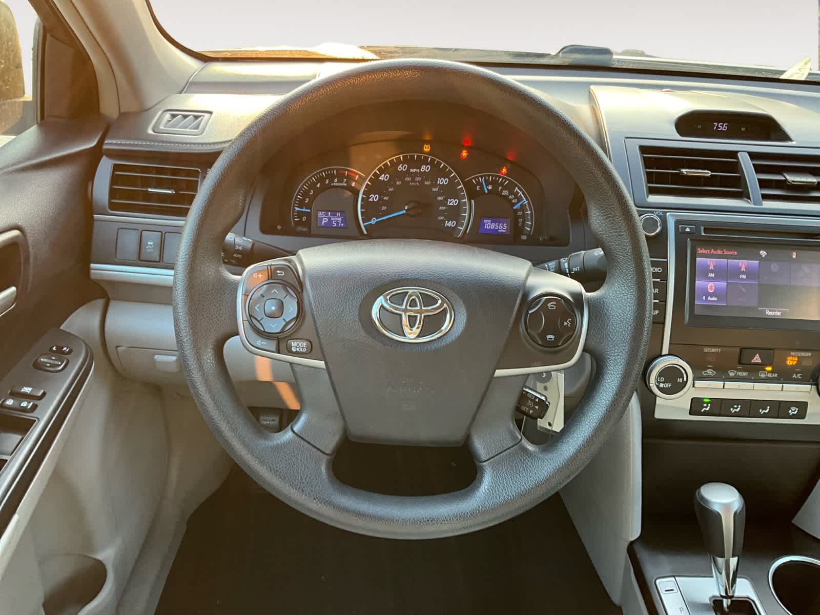 2014 Toyota Camry LE 12