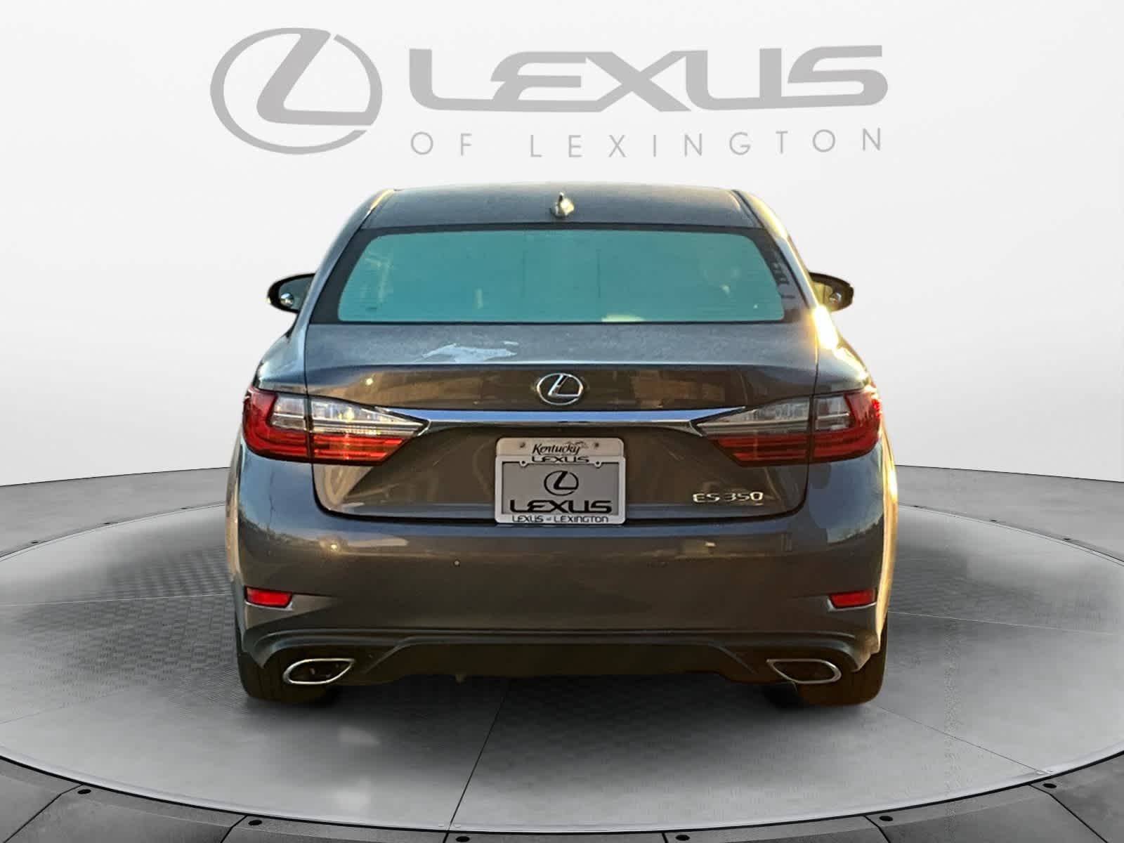 2018 Lexus ES  4