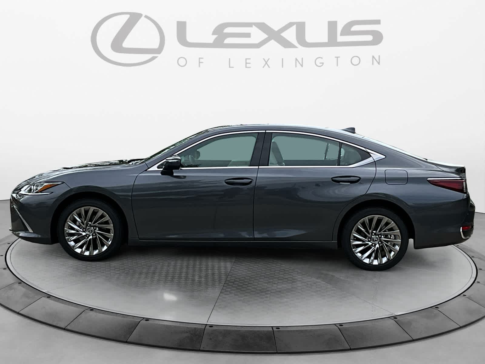 2024 Lexus ES  2