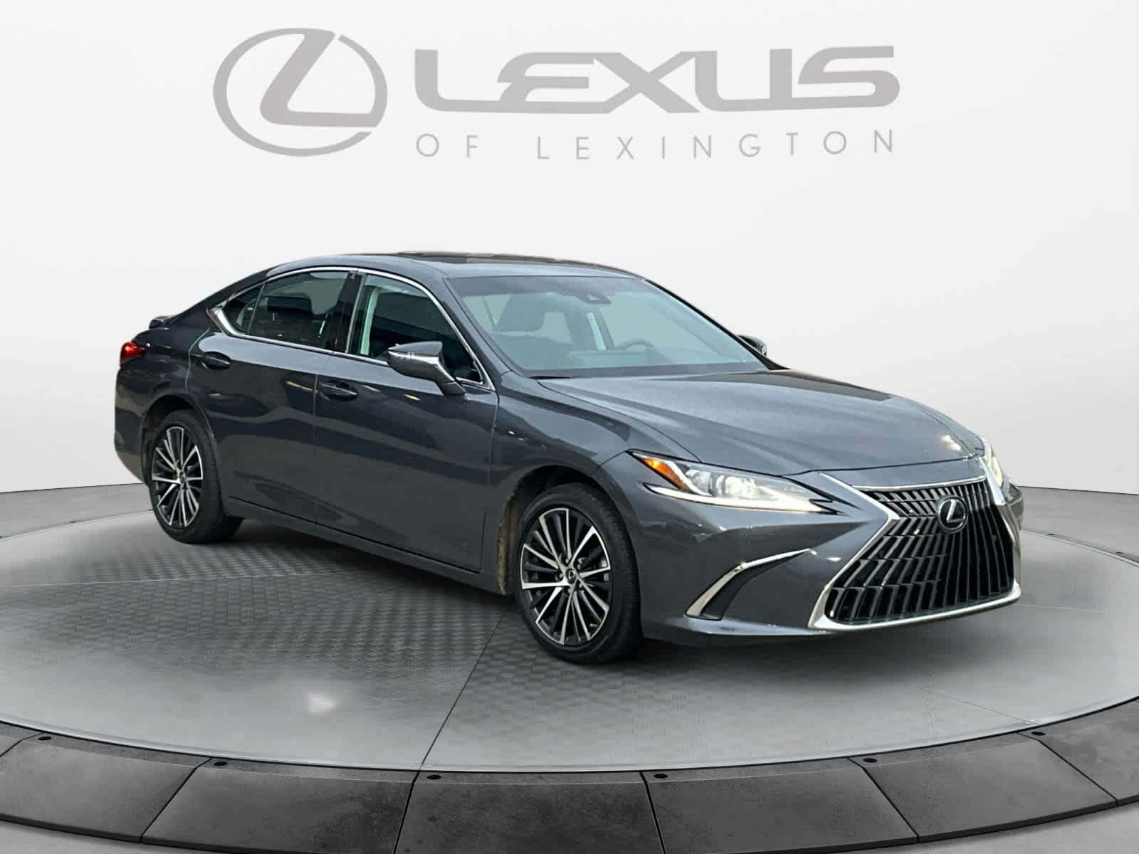 2023 Lexus ES  7