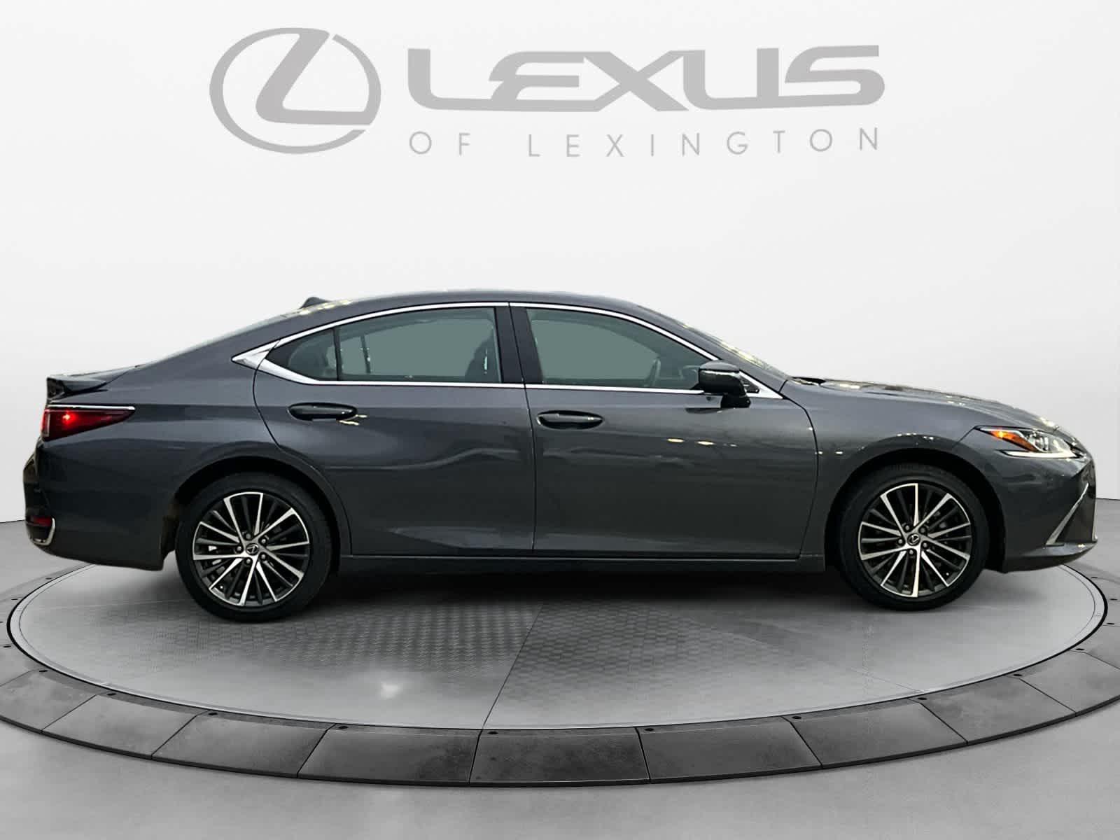 2023 Lexus ES  6