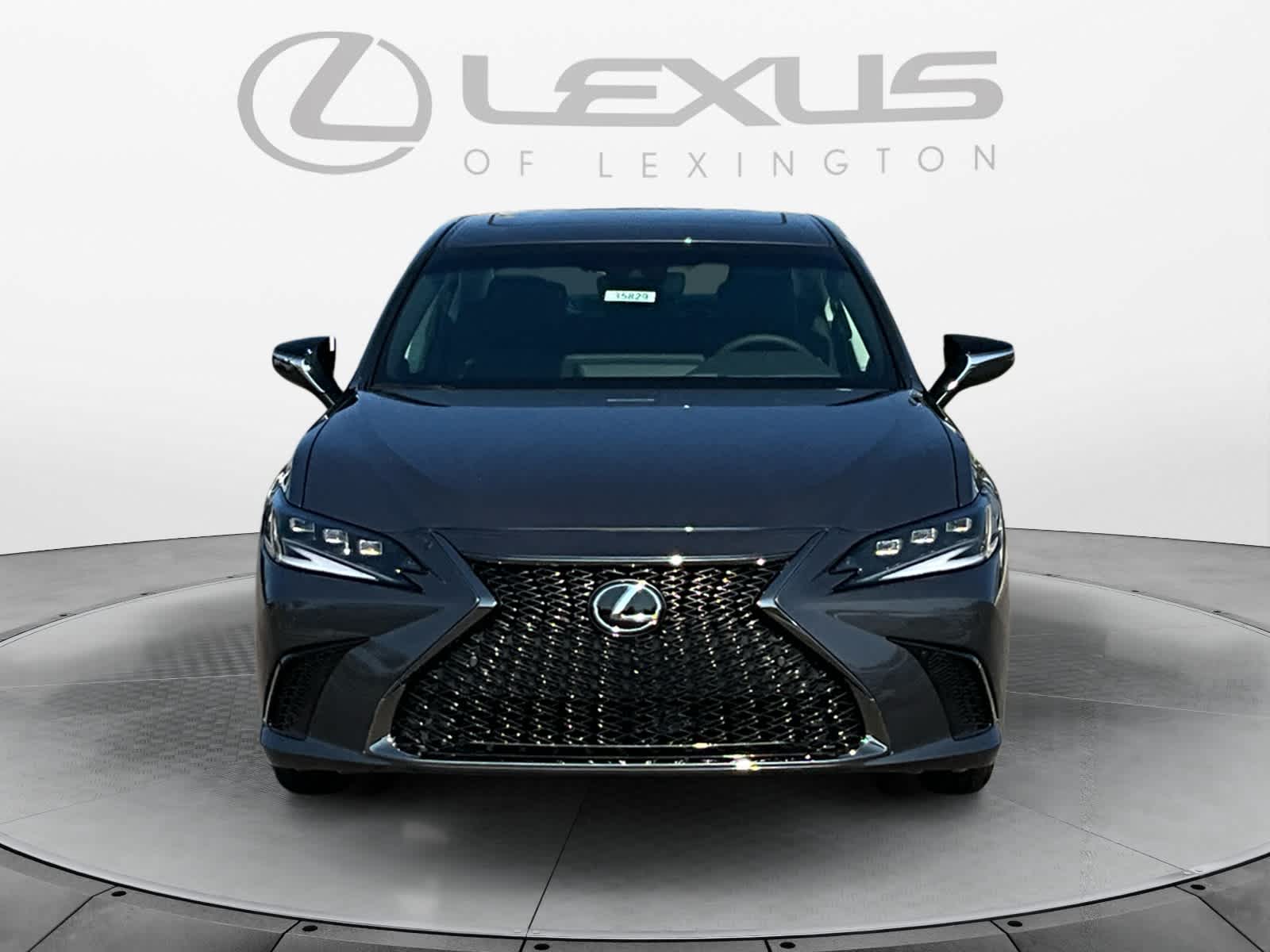 2025 Lexus ES  8