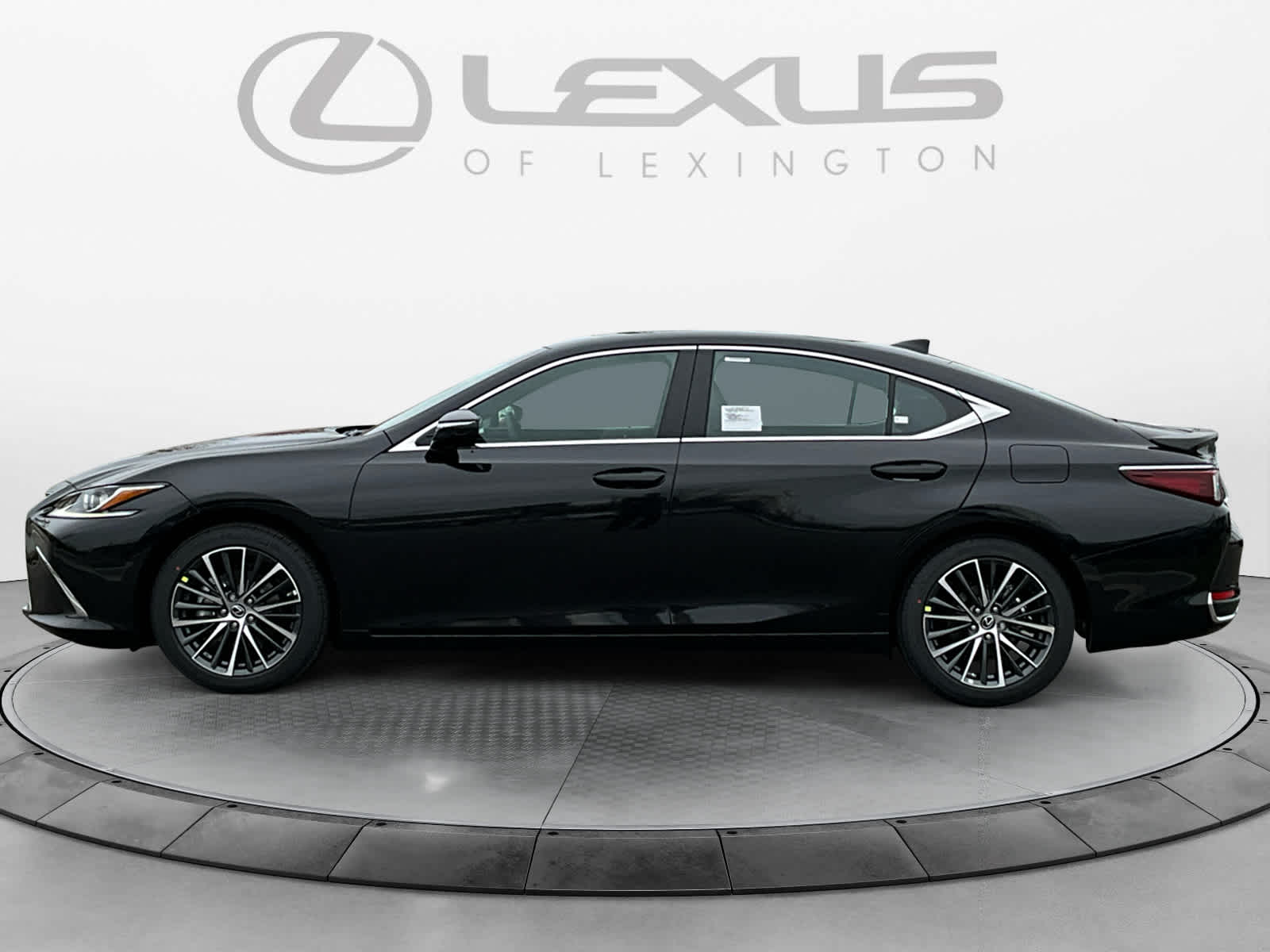 2025 Lexus ES  2