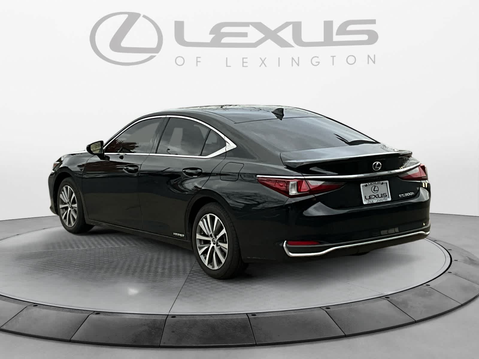 2021 Lexus ES  3