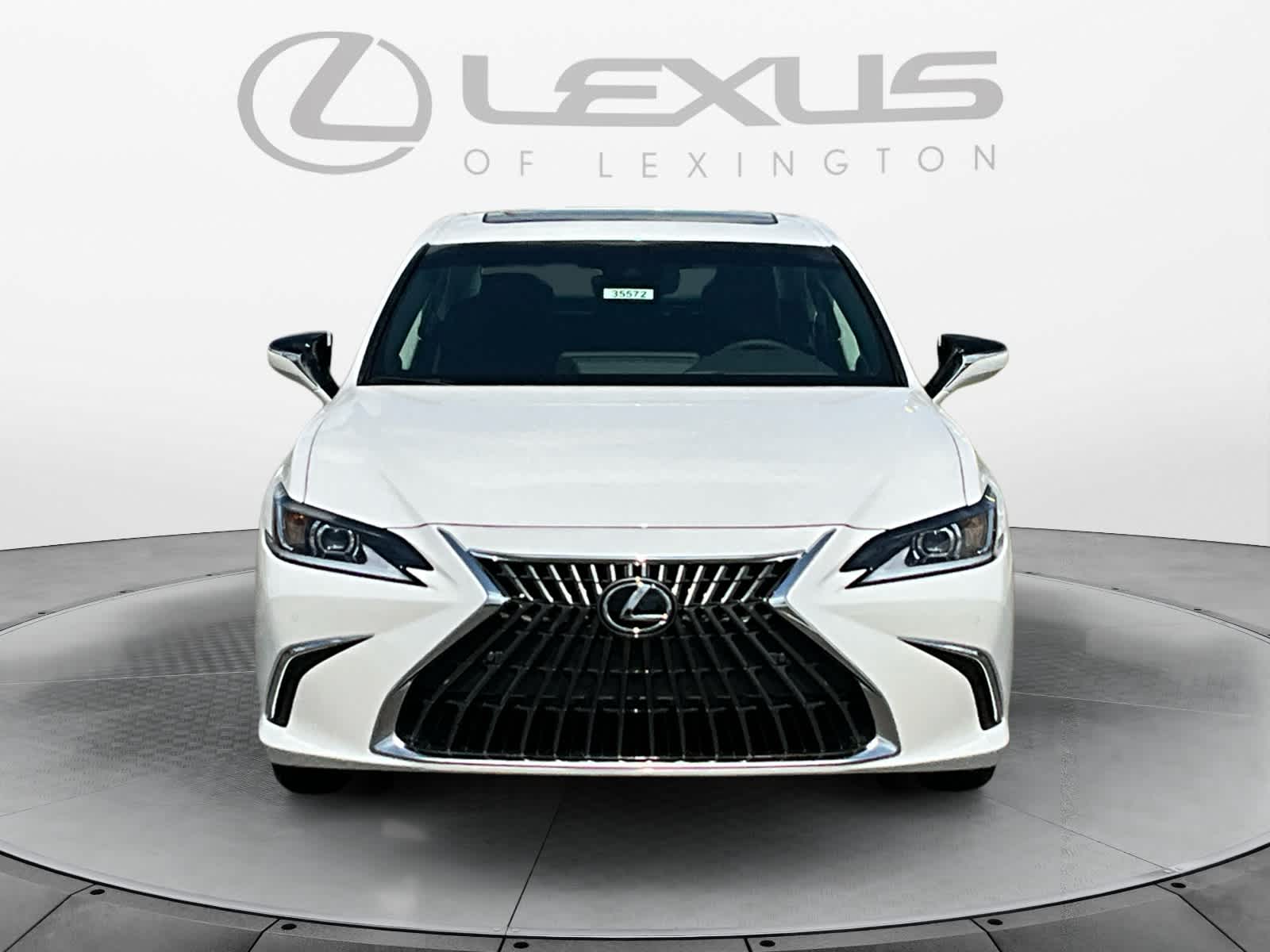 2025 Lexus ES  8