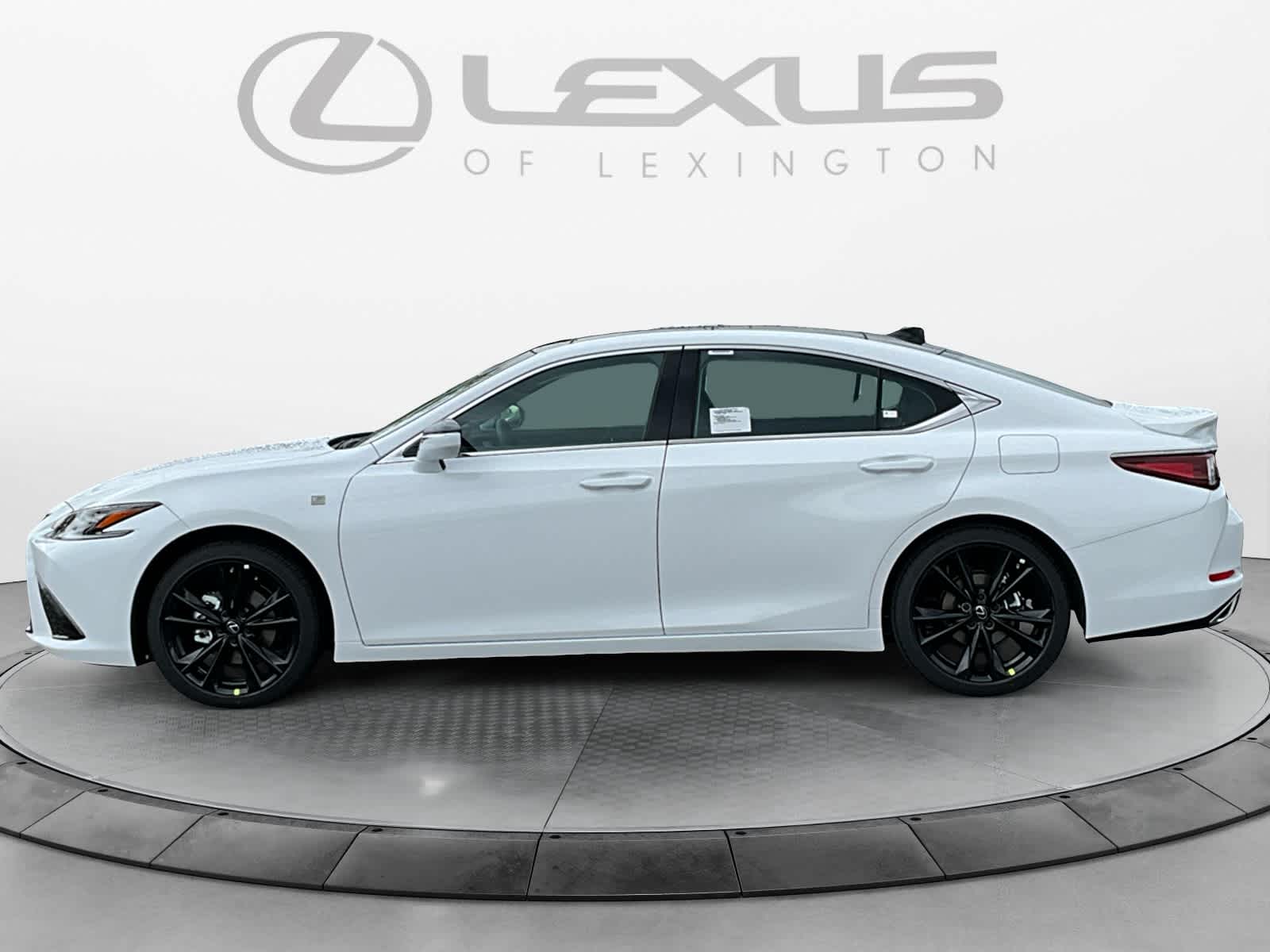 2025 Lexus ES  2