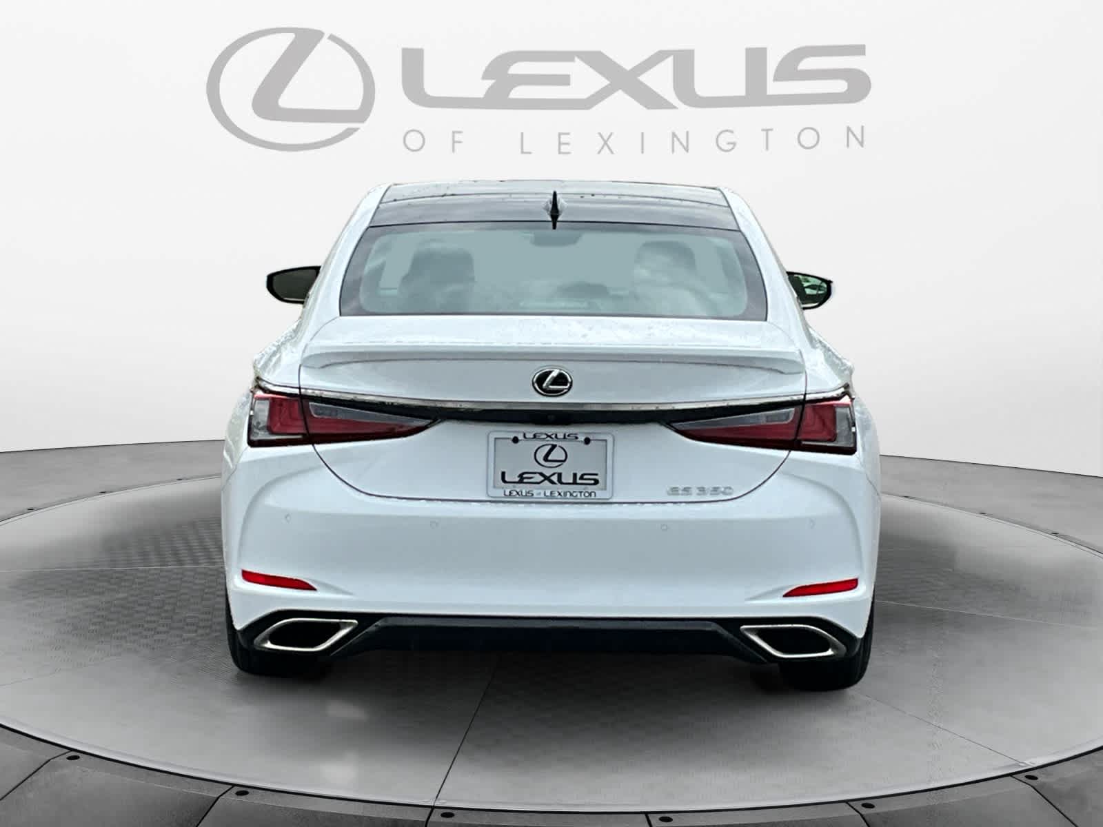 2025 Lexus ES  4