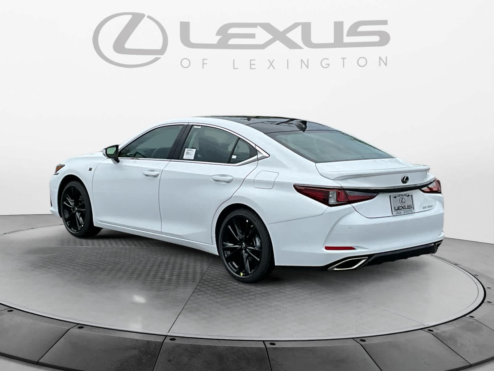 2025 Lexus ES  3