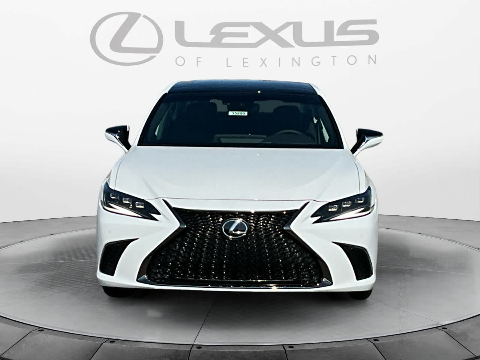 2025 Lexus ES  8