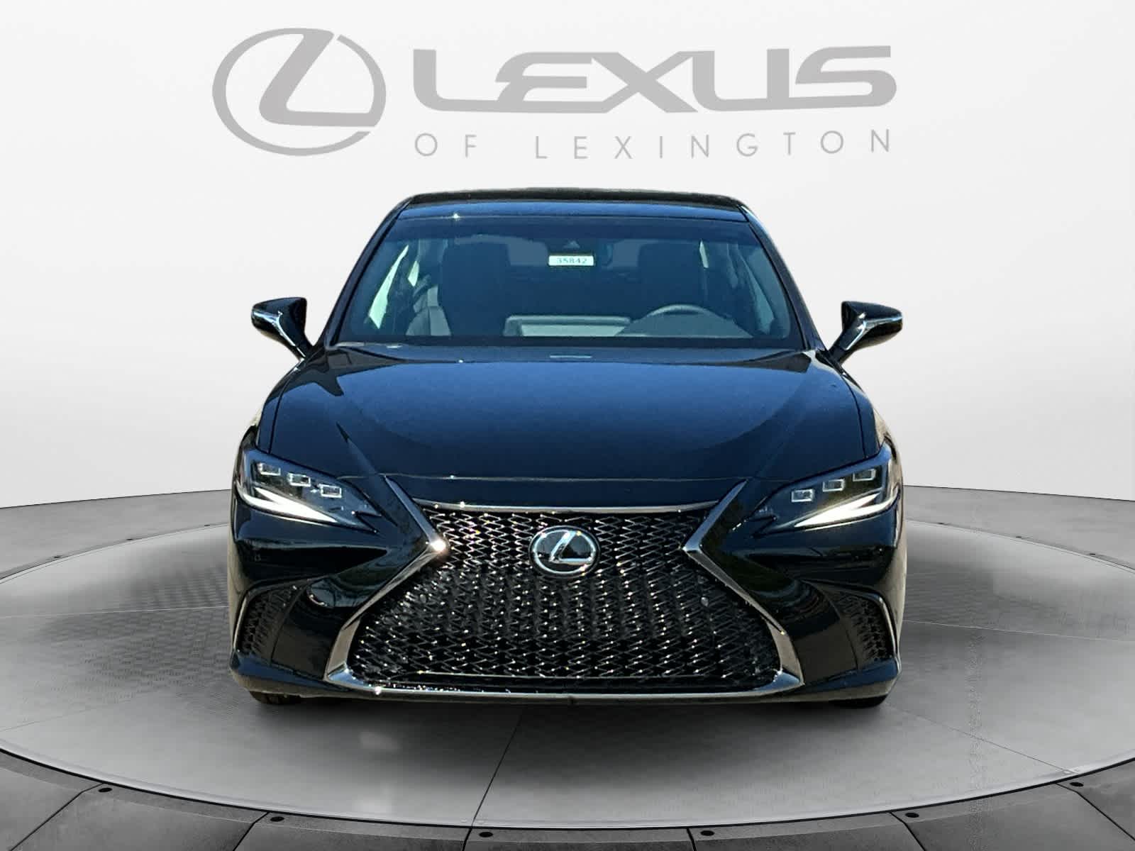 2025 Lexus ES  8