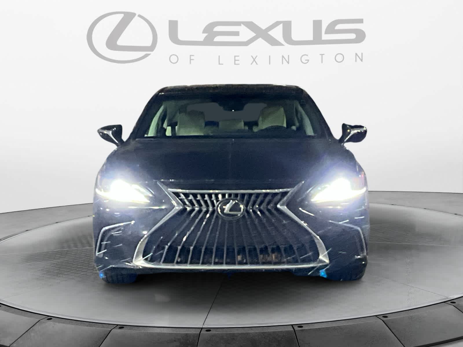 2022 Lexus ES  8