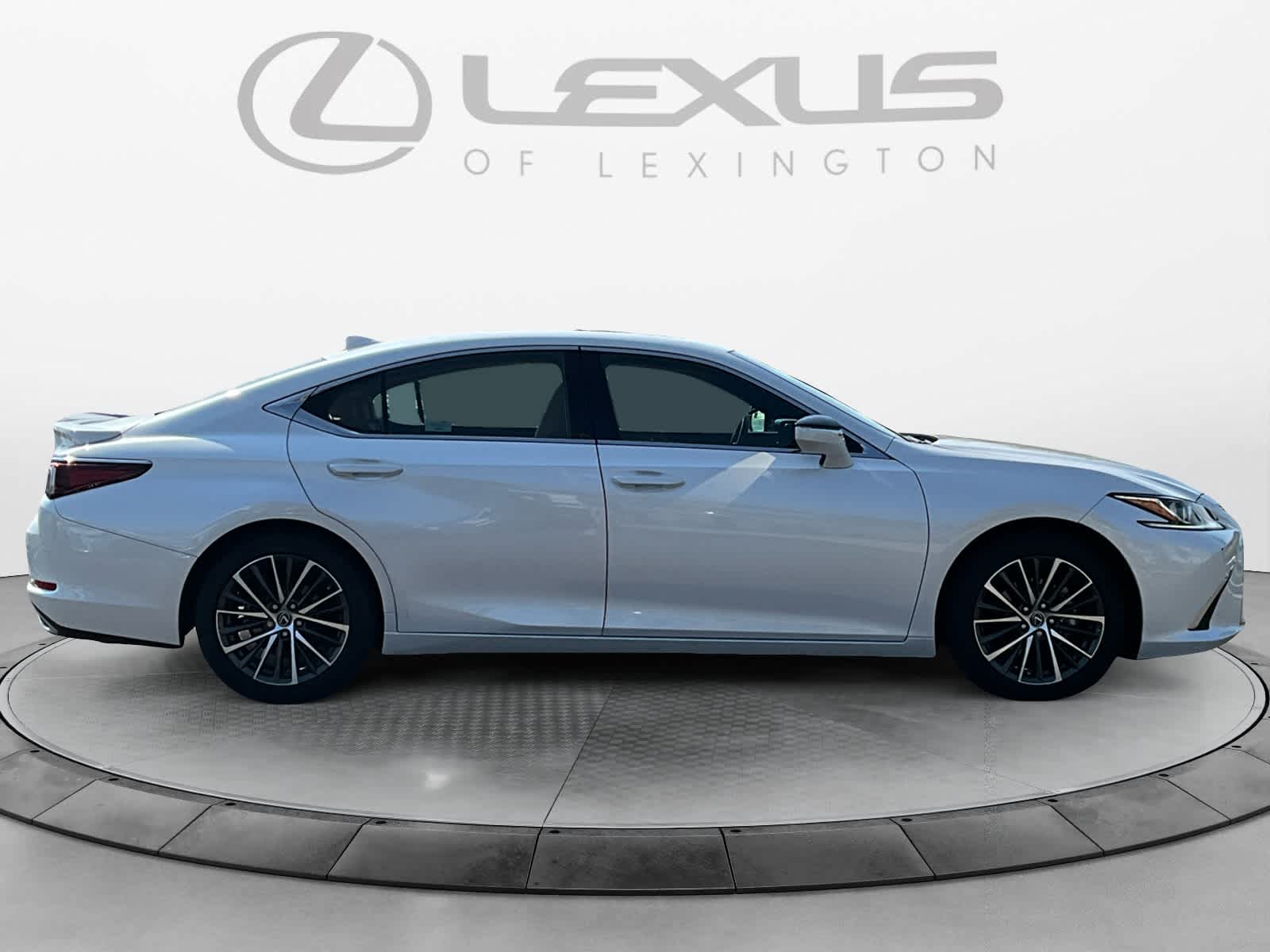 2023 Lexus ES  6