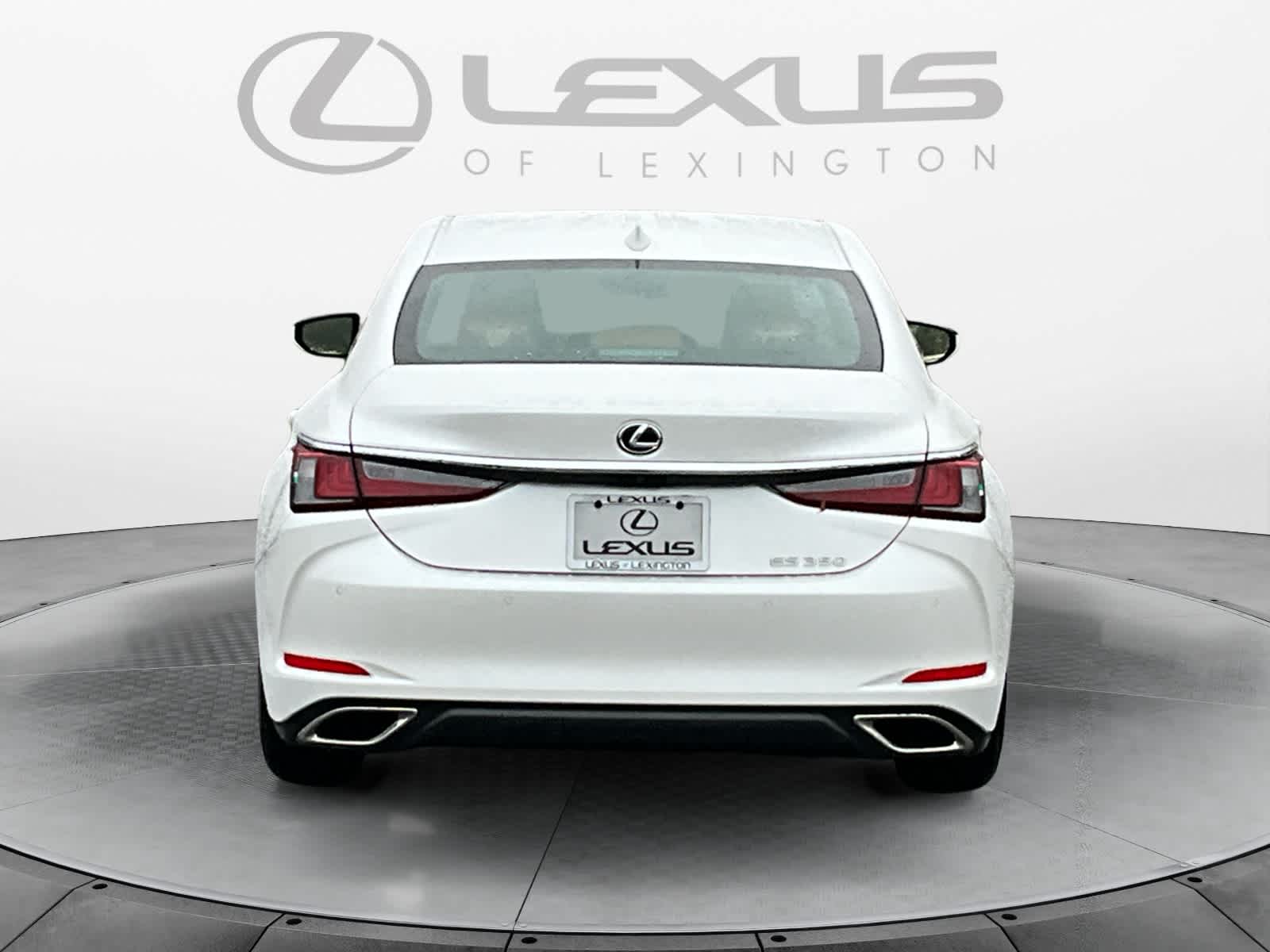 2025 Lexus ES  4