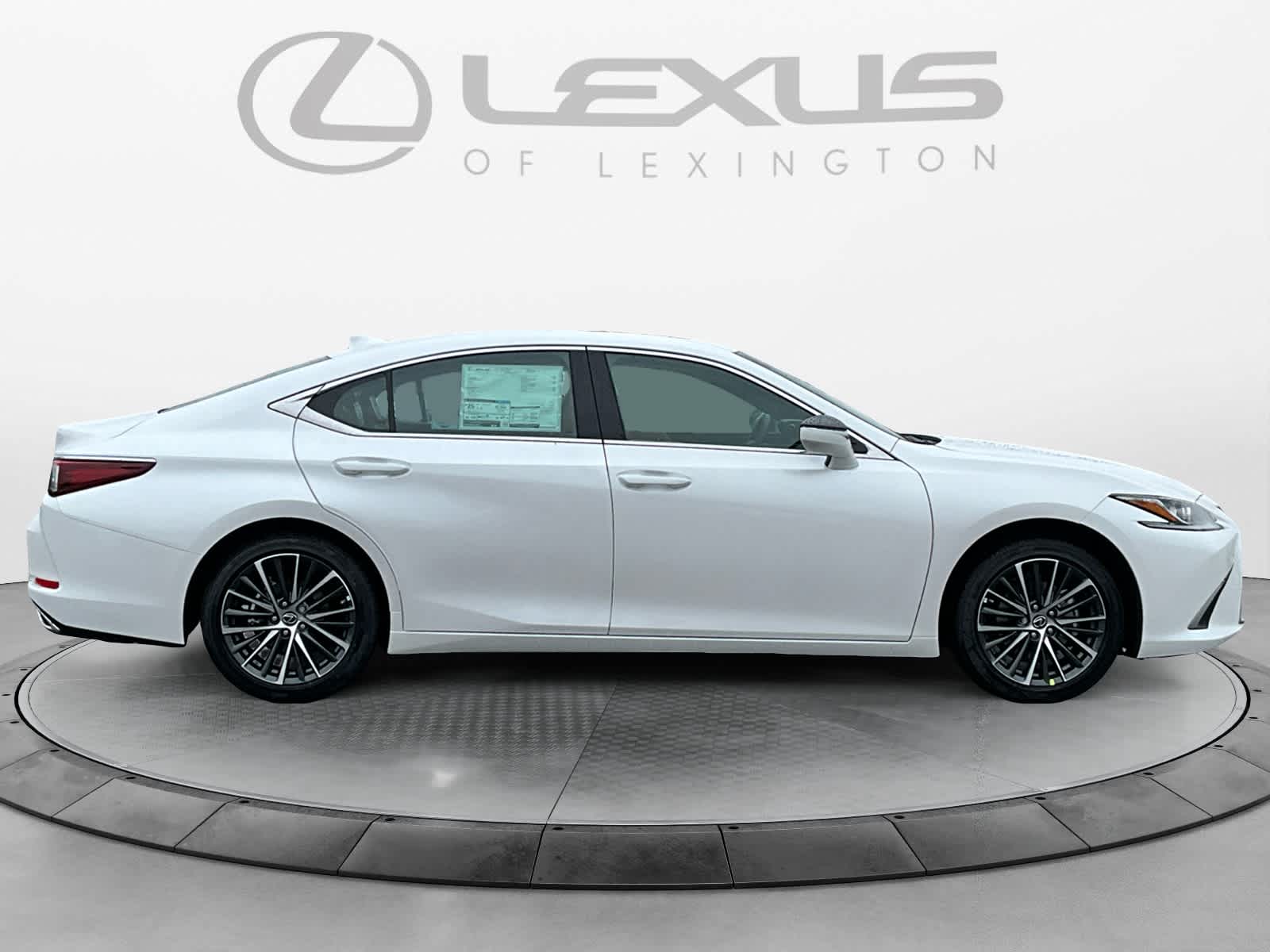 2025 Lexus ES  6