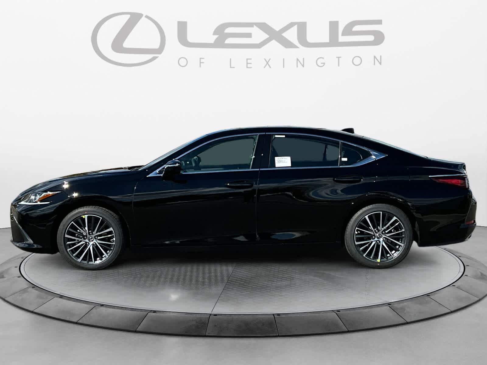 2025 Lexus ES  2