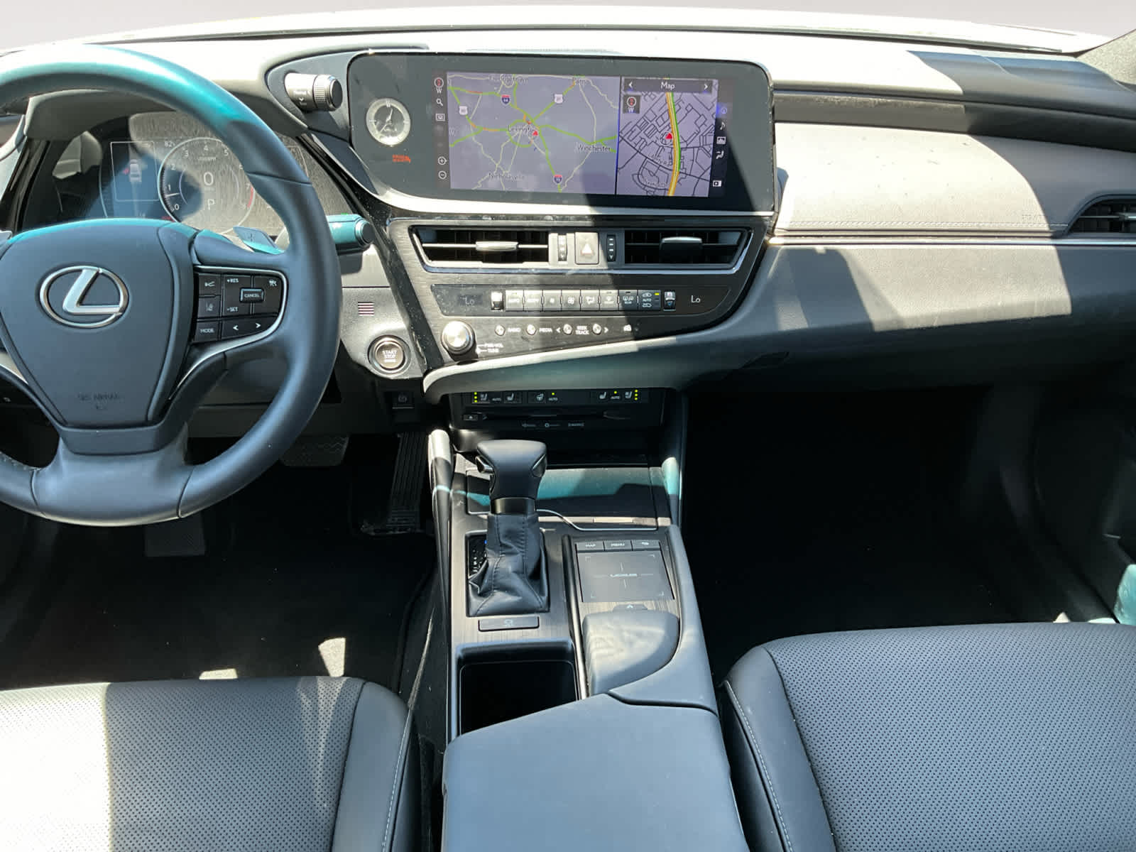 2022 Lexus ES  11