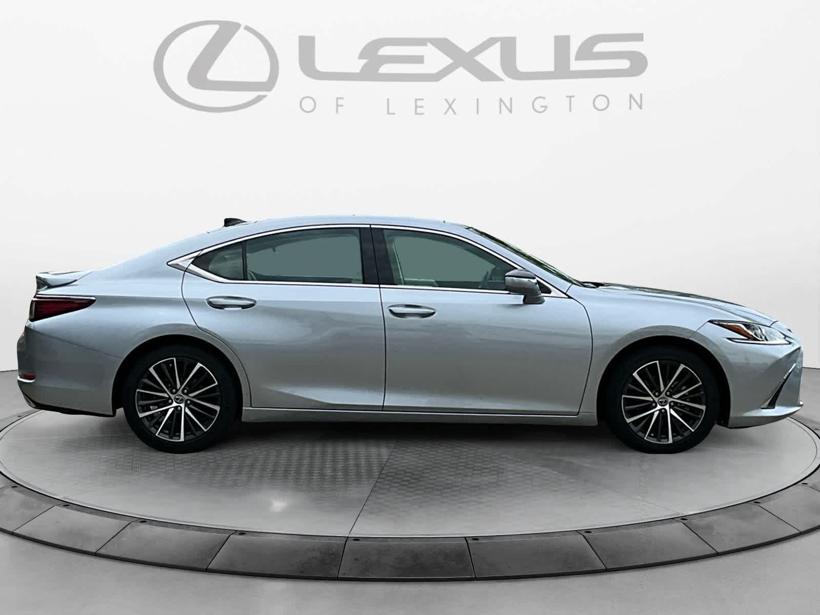 2022 Lexus ES  6