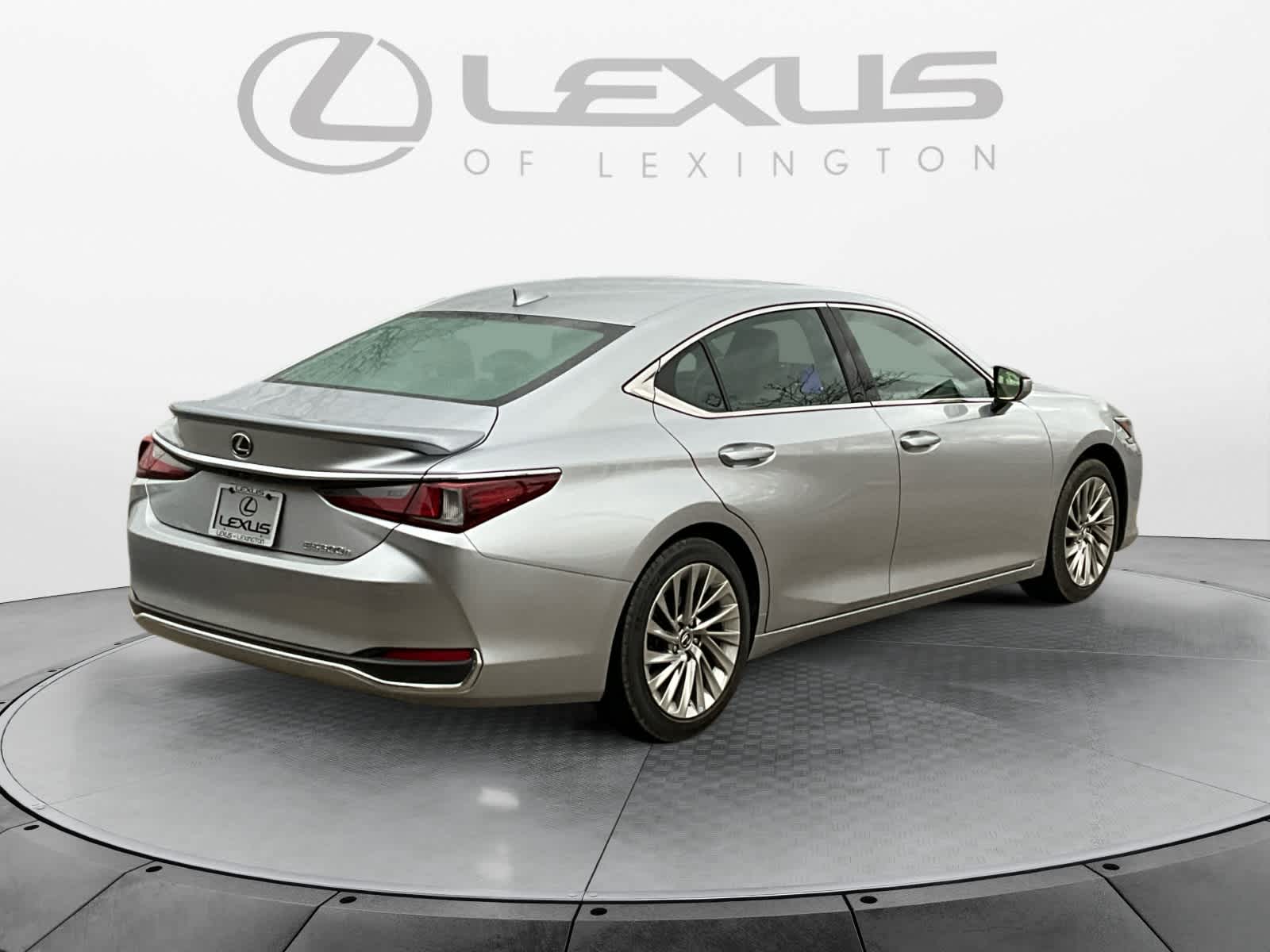 2023 Lexus ES Luxury 5