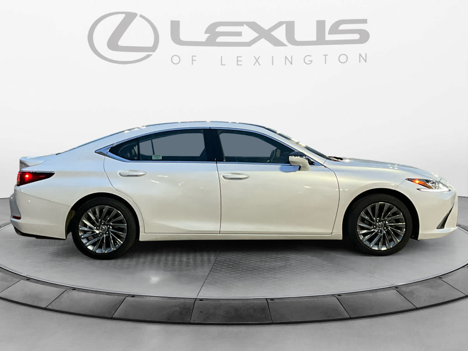 2024 Lexus ES Luxury 6