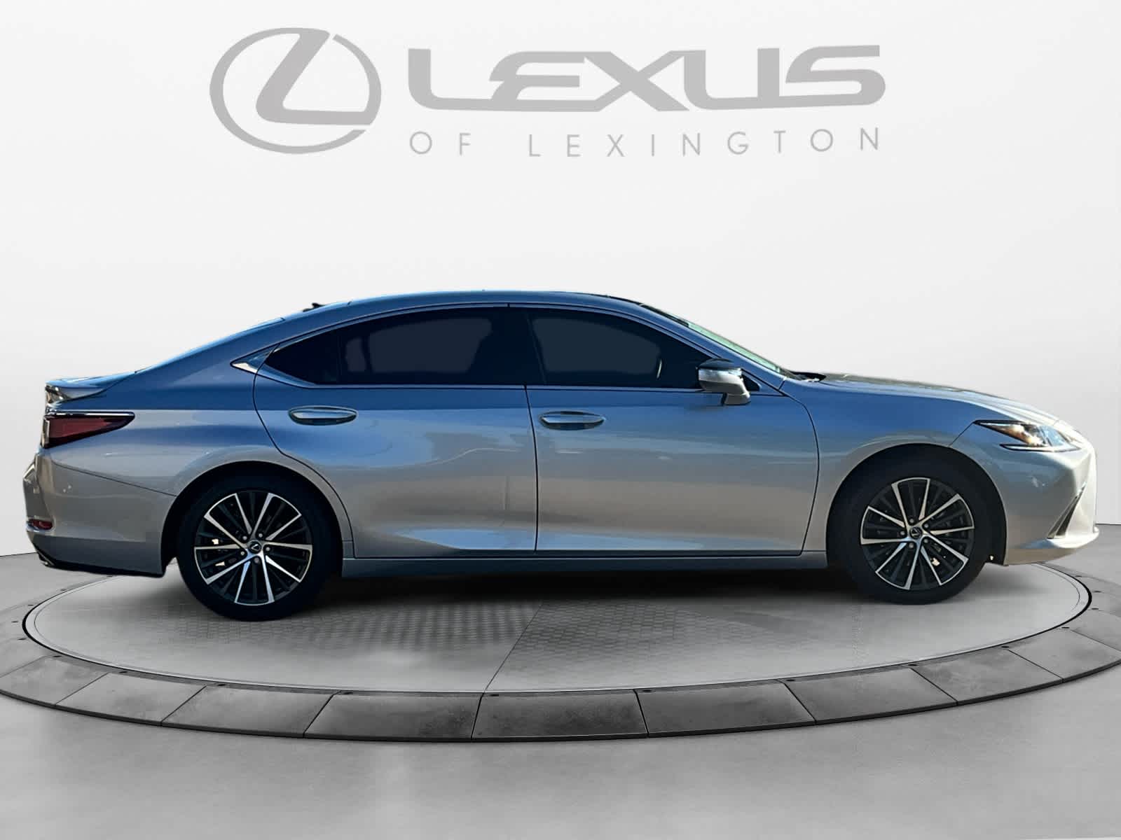 2023 Lexus ES Luxury 6