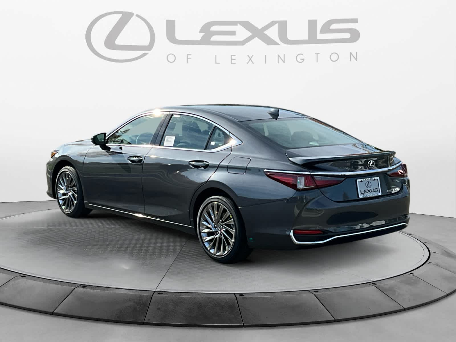 2025 Lexus ES Ultra Luxury 3