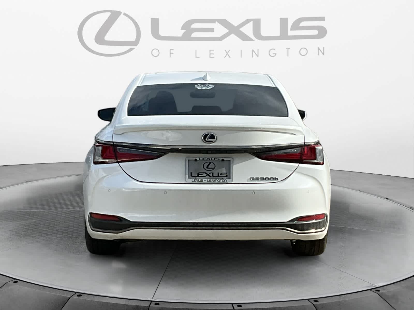 2022 Lexus ES F SPORT 4