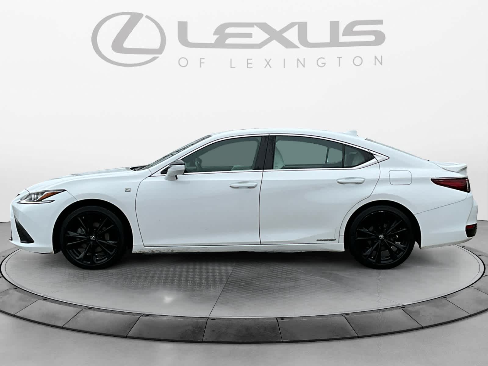 2022 Lexus ES F SPORT 2