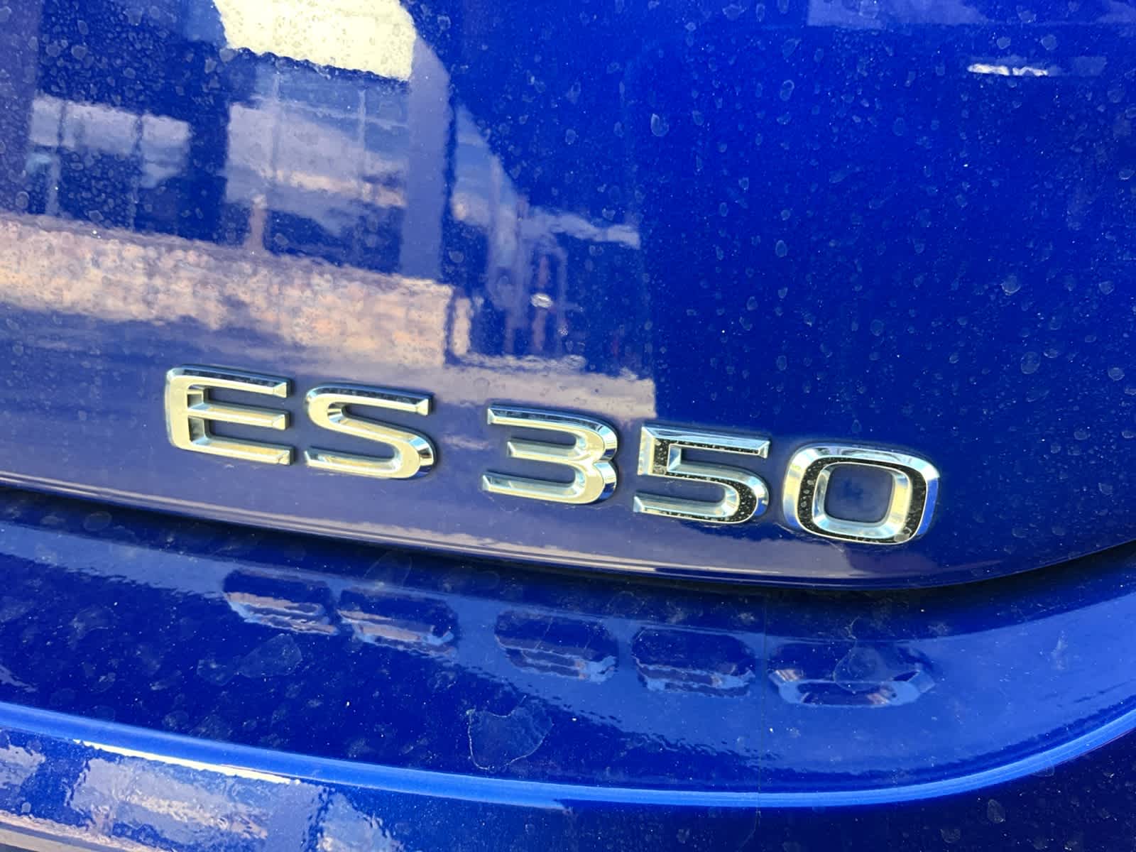 2020 Lexus ES F SPORT 17