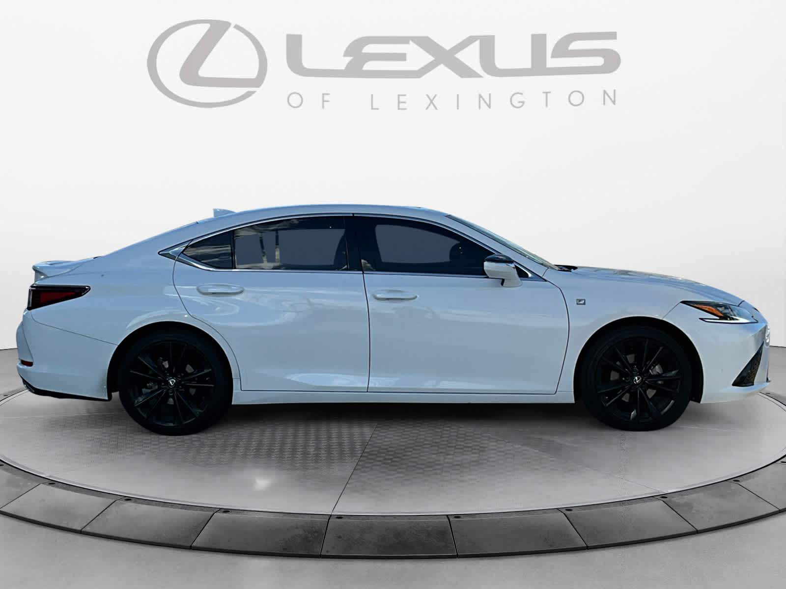 2023 Lexus ES F SPORT Handling 6