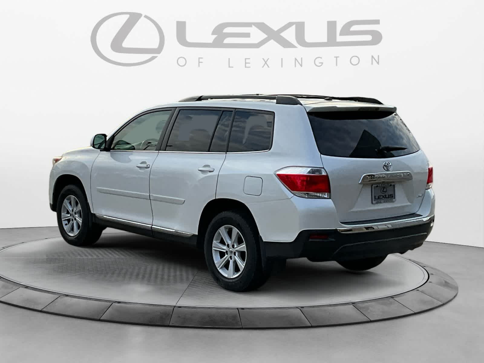 2013 Toyota Highlander SE 3