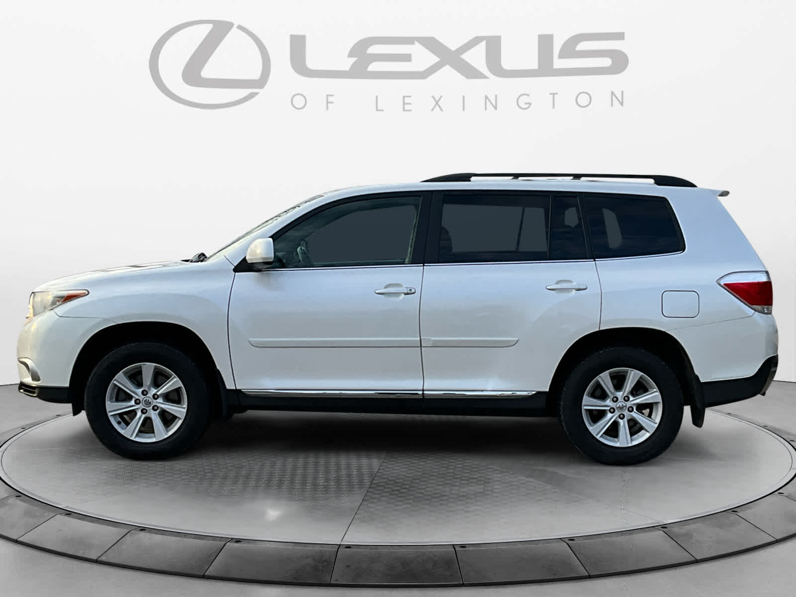 2013 Toyota Highlander SE 2