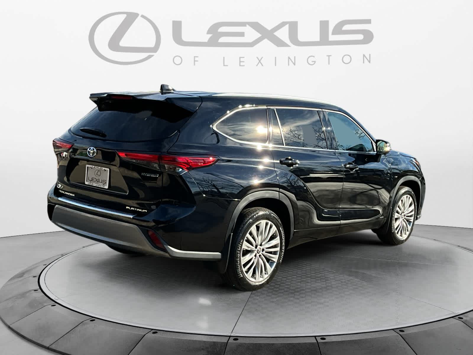 2023 Toyota Highlander Hybrid Platinum 5