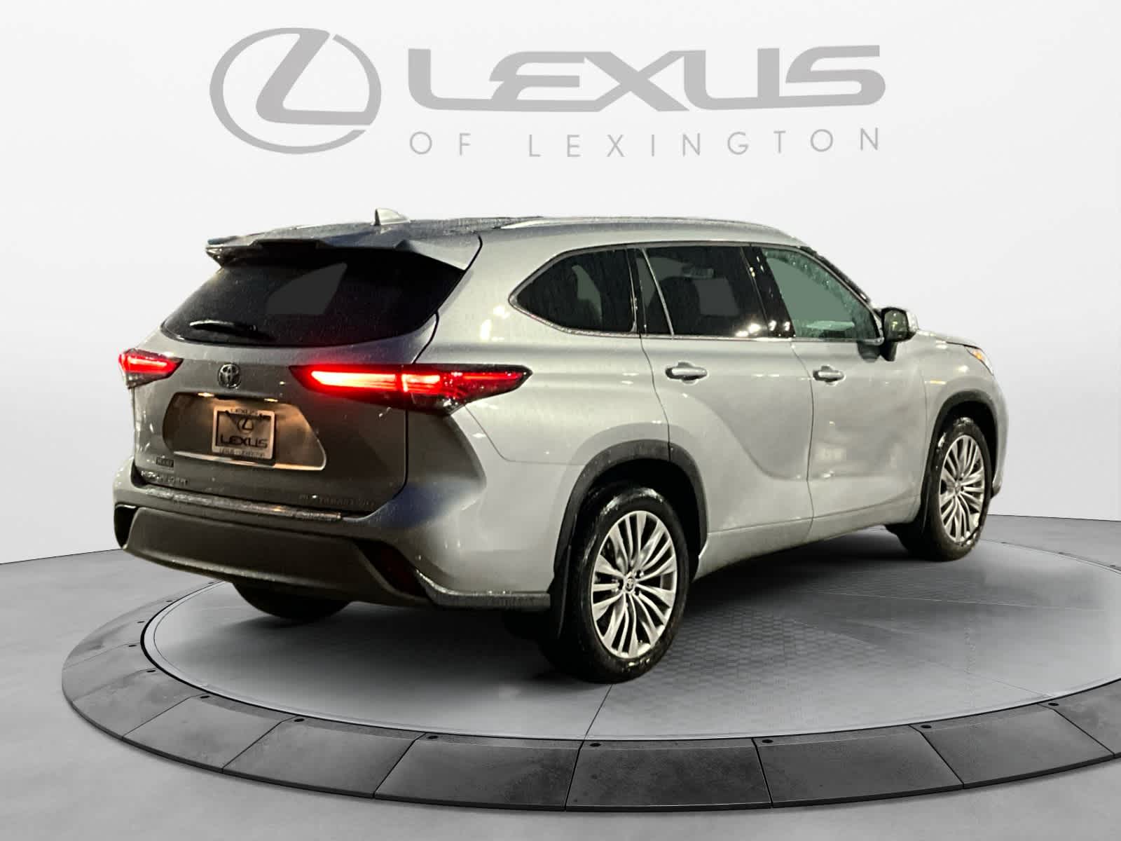 2021 Toyota Highlander Platinum 5