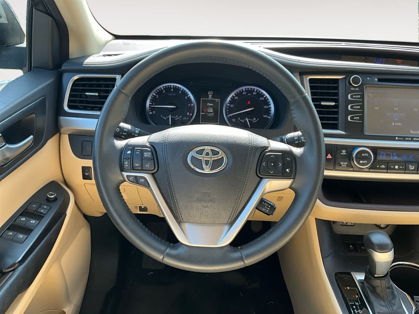 2016 Toyota Highlander XLE 12