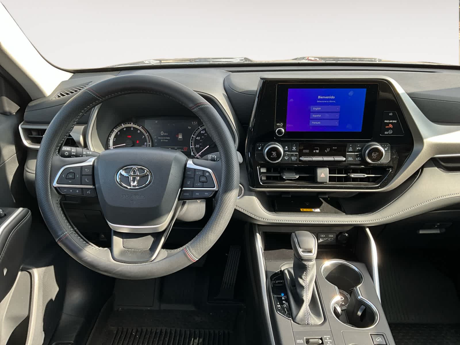 2024 Toyota Highlander XLE 10