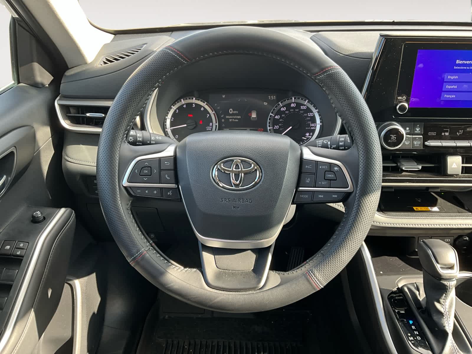 2024 Toyota Highlander XLE 12