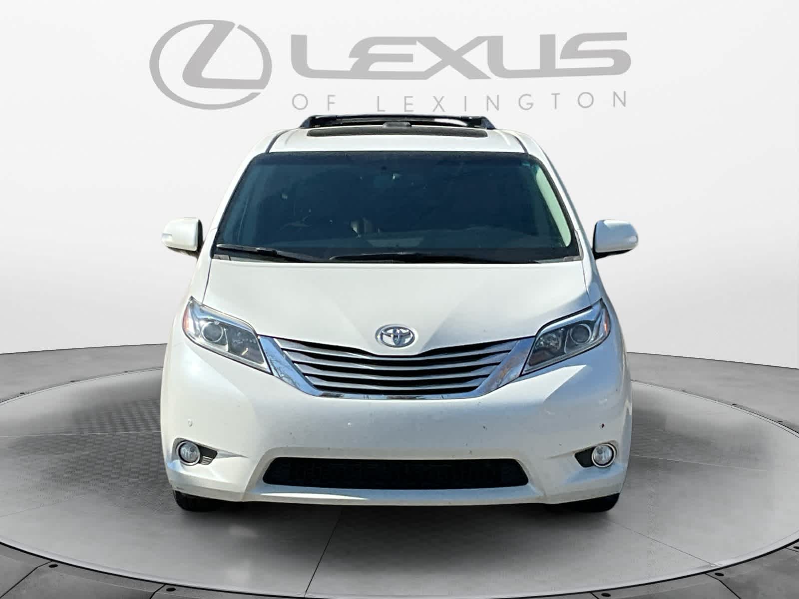 2015 Toyota Sienna Ltd Premium 8