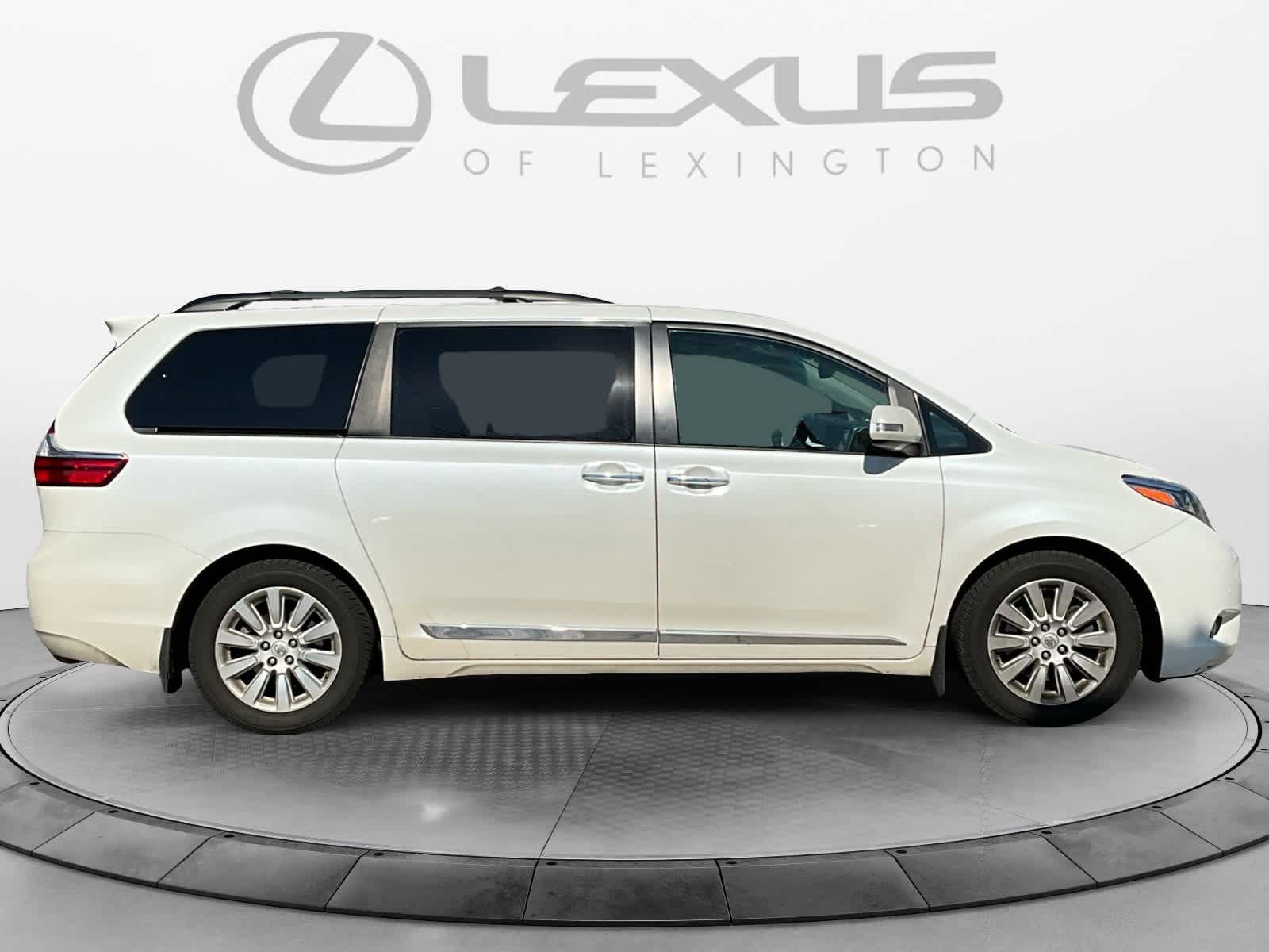 2015 Toyota Sienna Ltd Premium 6