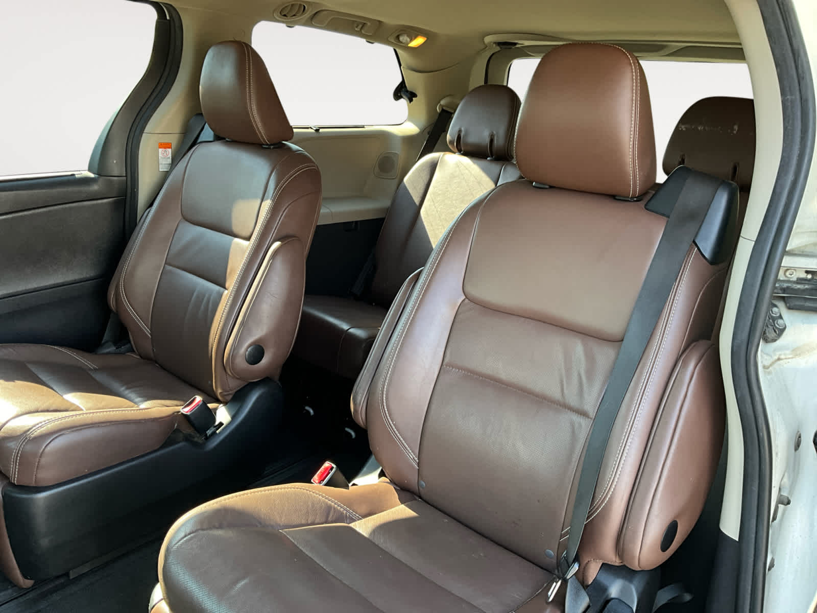 2015 Toyota Sienna Ltd Premium 13