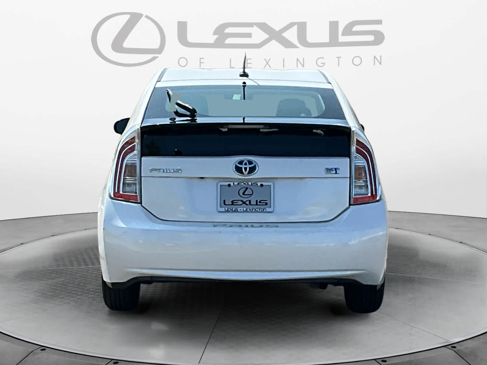 2012 Toyota Prius Three 4