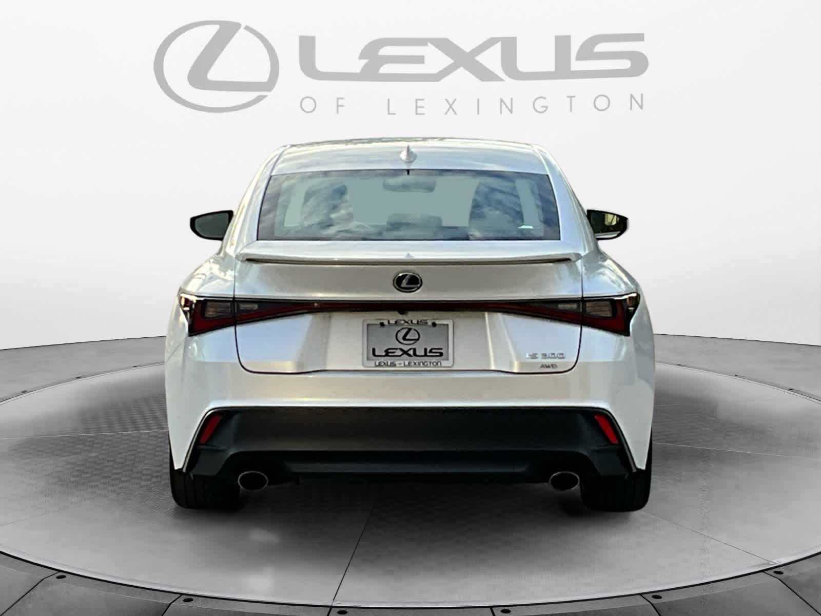 2021 Lexus IS  4