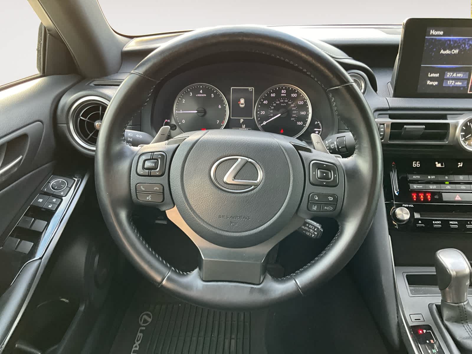 2021 Lexus IS  12