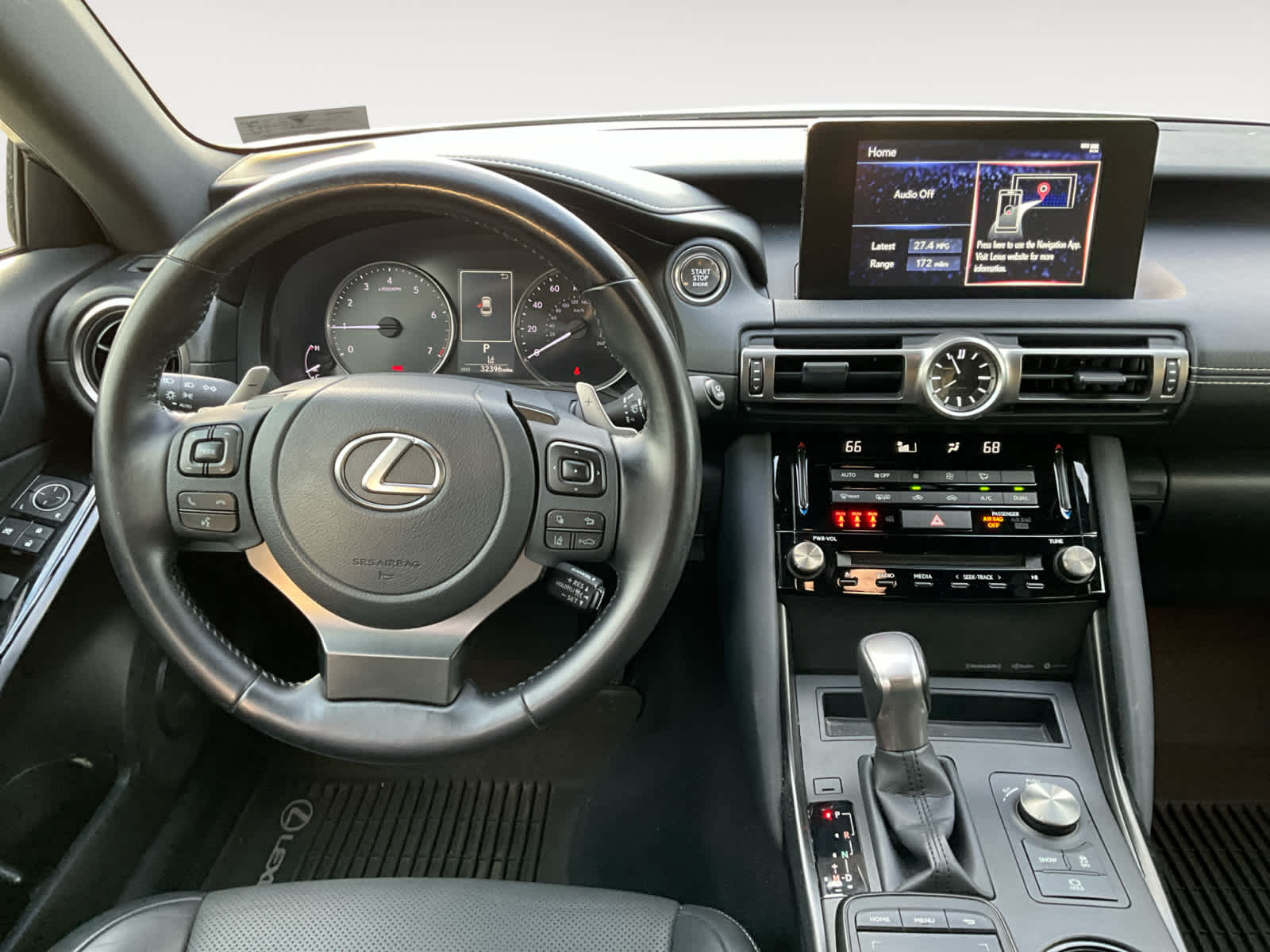 2021 Lexus IS  10