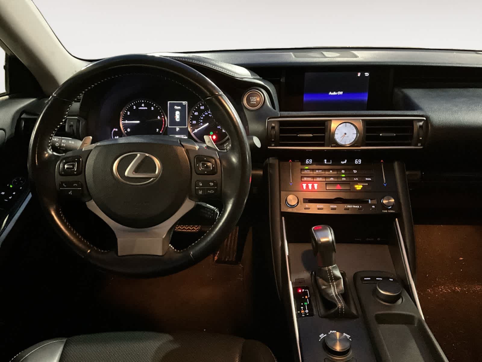 2018 Lexus IS IS 300 10