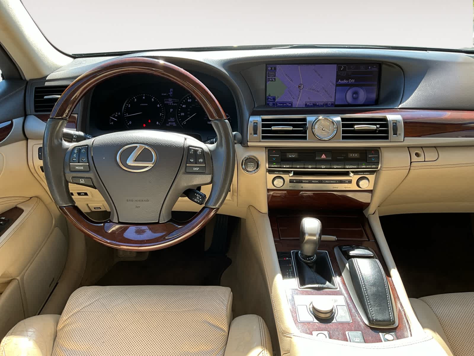 2013 Lexus LS 460  10